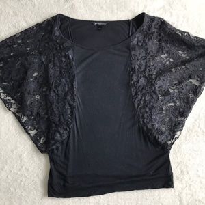 Banana Republic Top Lace 1/2 Sleeves